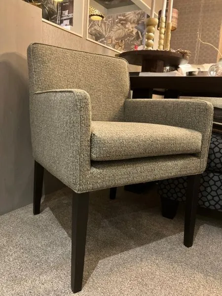 Eetkamerstoelen Marina, set van 4, andere kant in onze showroom